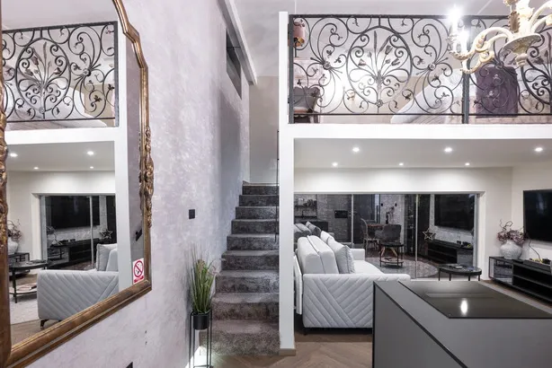 Mandina Luxury Studios