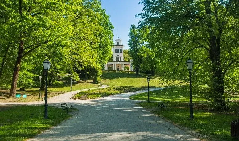 Maksimir promenade